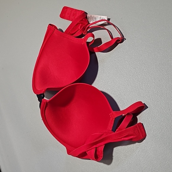 La Senza red and black 36D bra - Picture 3 of 7